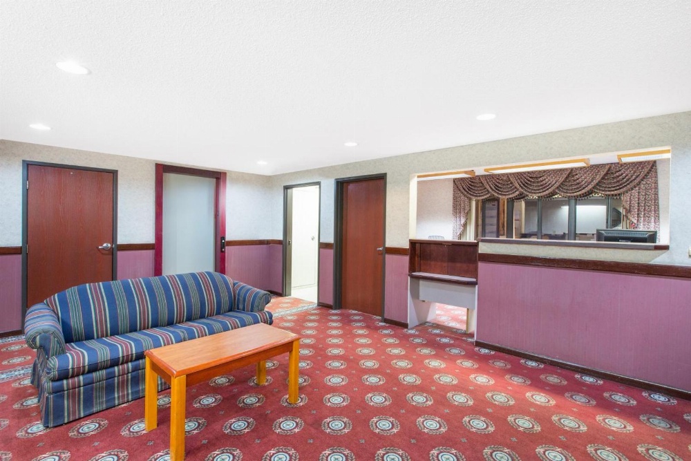 Days Inn by Wyndham Effingham